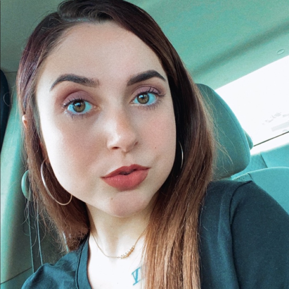 Meet your Posher, Jett